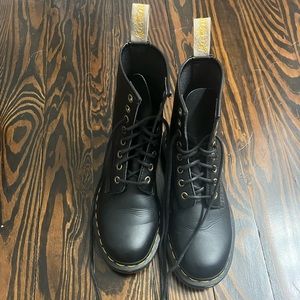 Vegan dr. Martens originals - Size 8